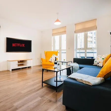 Peaceful Apartment In East End